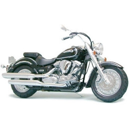 YAMAHA XV1600 ROADSTAR 1/12