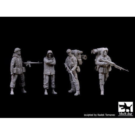 MARINES BRITANICOS Y PRISIONERO ARGENTICO (Malvina 82) -1/35- Black Dog F35088