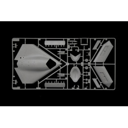 NORTHROP GRUMMAN X-47 B -1/72- Italeri 1421