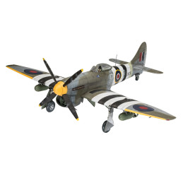 HAWKER TEMPEST V  ESCALA 1/32 REVELL 03851