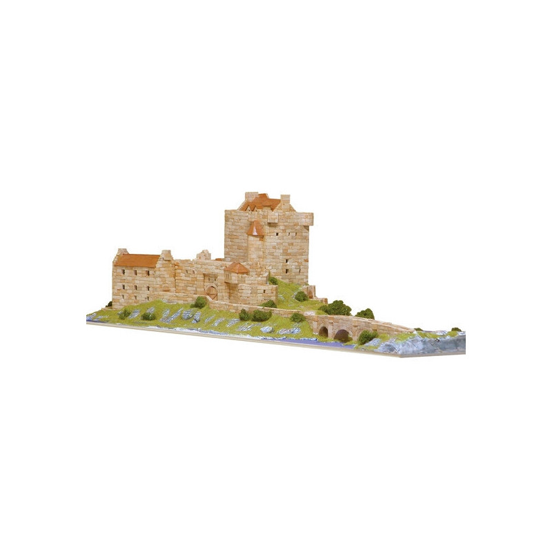 CASTILLO  EILAN DONAN  (900 x 340 x 230 mm) 1/135