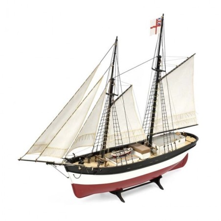 BARCO Q HUNTER - ESCALA 1/60 - AMATI 1450