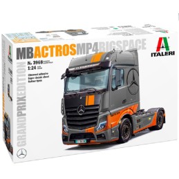 Mercedes Actros MP4 Big Space Grand Prix -Escala 1/24- Italeri 3968